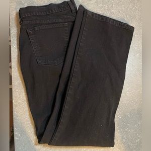 Levi’s black 515 bootcut jeans. EUC. SIZE 12M